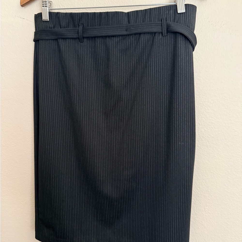 Max Studio Black Pinstripe Pencil Skirt
